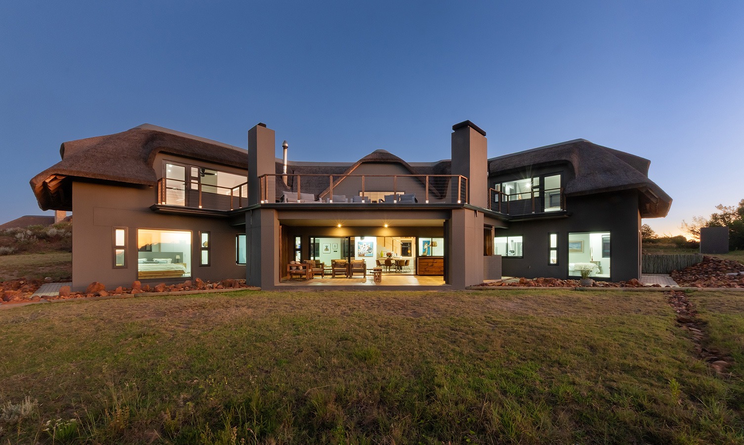 House-Hattingh-1506-900